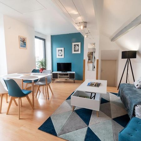 Appartement Rien Que Pour Vous Proche Centre Ville ลาวาล ภายนอก รูปภาพ