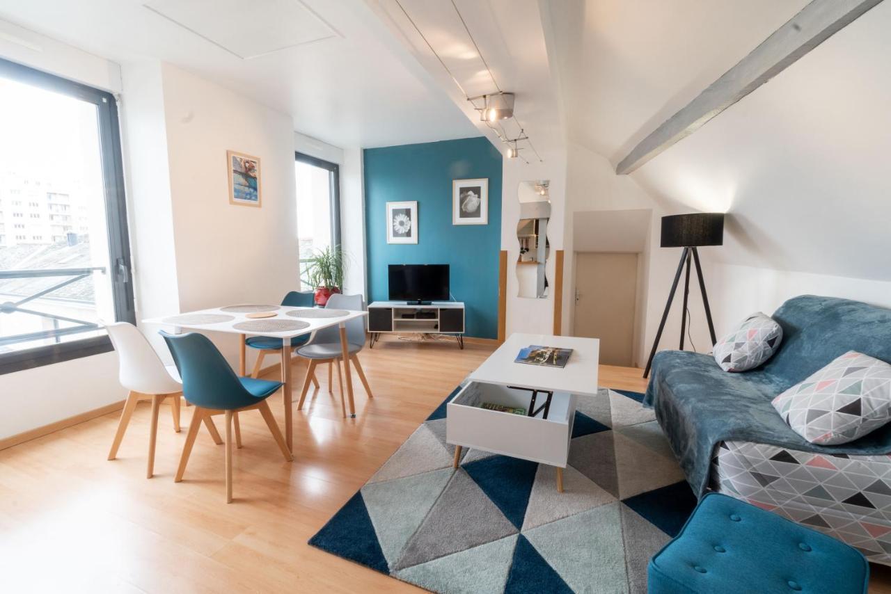 Appartement Rien Que Pour Vous Proche Centre Ville ลาวาล ภายนอก รูปภาพ